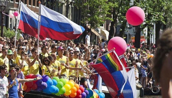 Исторический день: В России впервые разрешили провести гей-парад