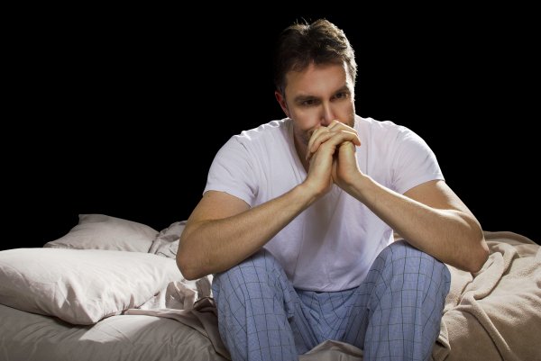 Из-за недосыпа возникает вирус одиночества – Ученые