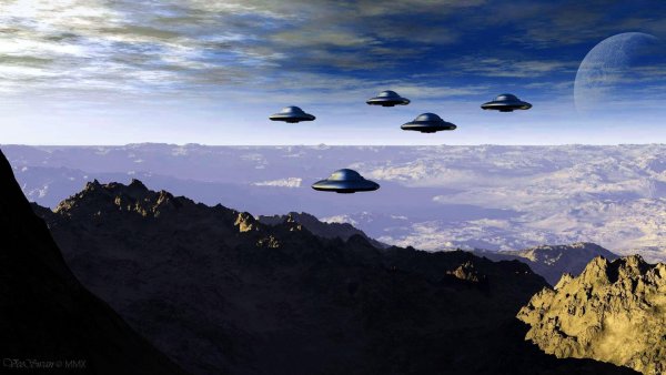 Пришельцы следят за землянами?: В Аризоне заметили три странных НЛО