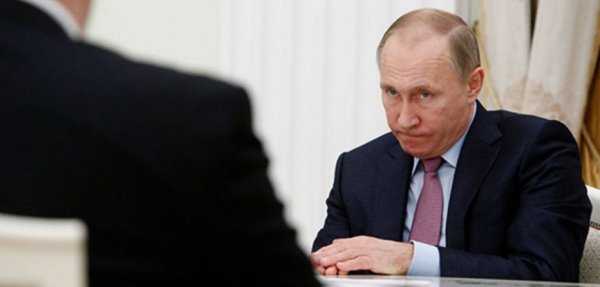 «Заправки злят Путина»: Россияне подозревают придорожные АЗС в сговоре