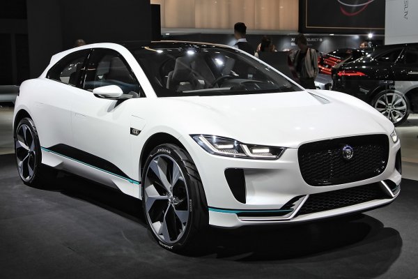 Новый кроссовер Jaguar I-Pace получит искусственный интеллект