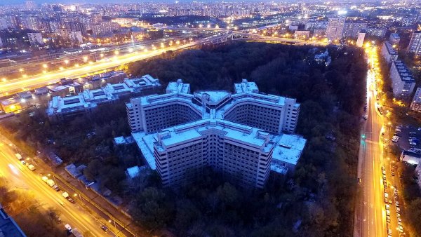 Снос московской недостроенной Ховринской больницы начнется в ноябре