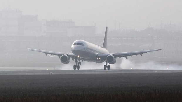 Пассажиру стало плохо: самолет, летевший из Тюмени в Москву, совершил экстренную посадку