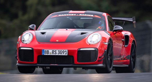 Фантастическое время: Суперкар Porsche GT2 RS MR стал наиболее скоростным авто на Нюрбургринге
