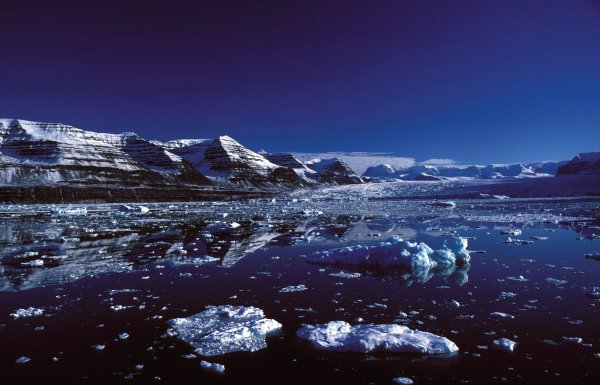 В Гренландии обнаружен кратер от падения гигантского метеорита