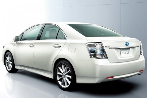 «Убийца Камри»: Блогер высоко оценил роскошный седан Toyota Sai