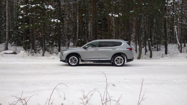 «Корейский псих»: О новом Hyundai Santa Fe 2018 рассказал эксперт