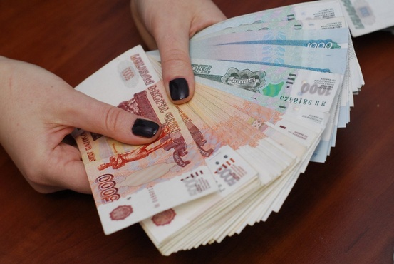 В Тюменской области сотрудница почты оплачивала кредиты похищенными из кассы деньгами