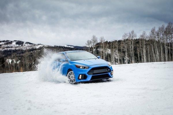 «Лучше бы был перекрашенным»: Состояние ЛКП подержанного Ford Focus ужаснуло автоподборщиков