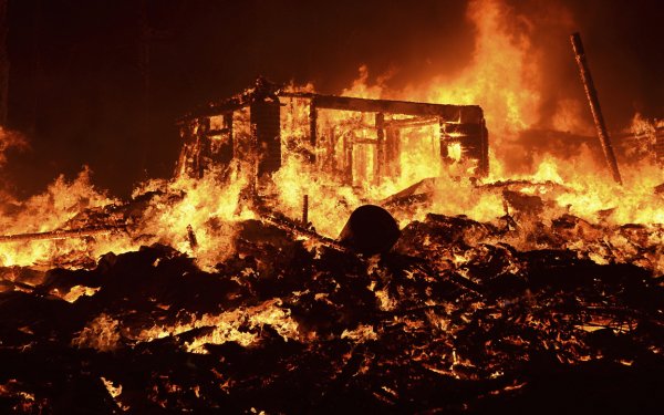 Война с Нибиру началась: Пришельцы выжигают жилые дома в Забайкалье – эксперт