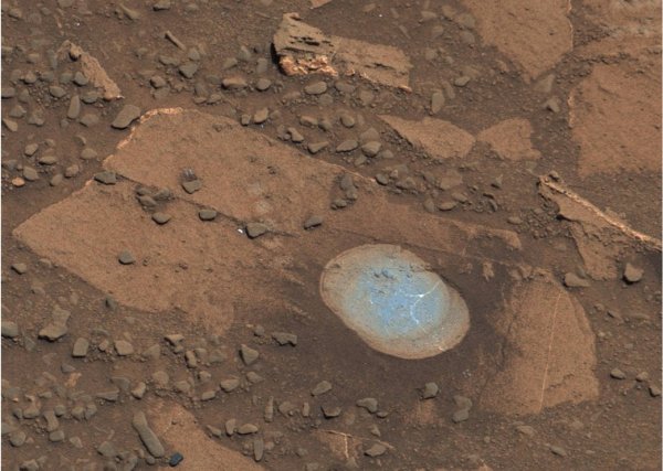 Уфолог напал на след марсиан - Чип из «подземного города» вылез на поверхность Марса