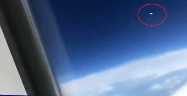Нибиру наблюдает за Землей в опасной близости - Пришельцы массово совершают нападения на самолёты