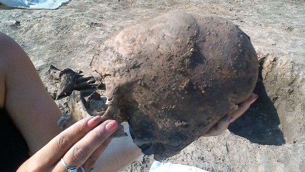 Из-под земли достали: в Хорватии случайно наткнулись на останки древних пришельцев