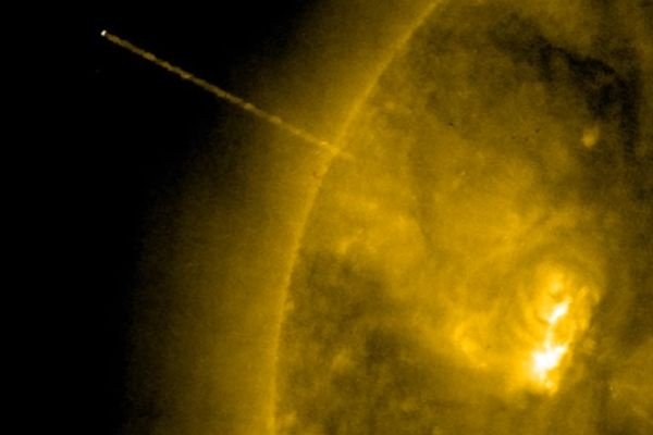 «Солнце погаснет через 3 дня!»: NASA «спалили» НЛО с Нибиру за откачкой энергии светила - эксперт