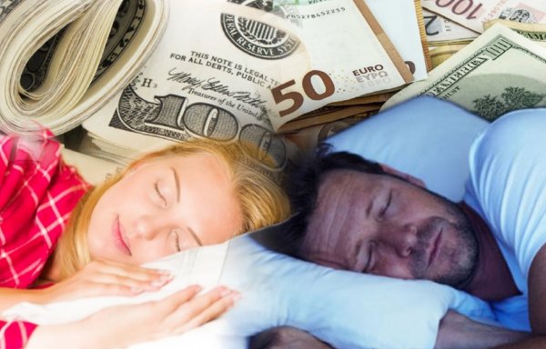 Деньги приснились – удачи лишились: Эзотерик раскрыл значение денег во сне